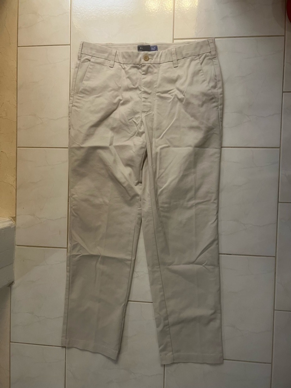 Izod Men's Light Beige Straight Leg Pants